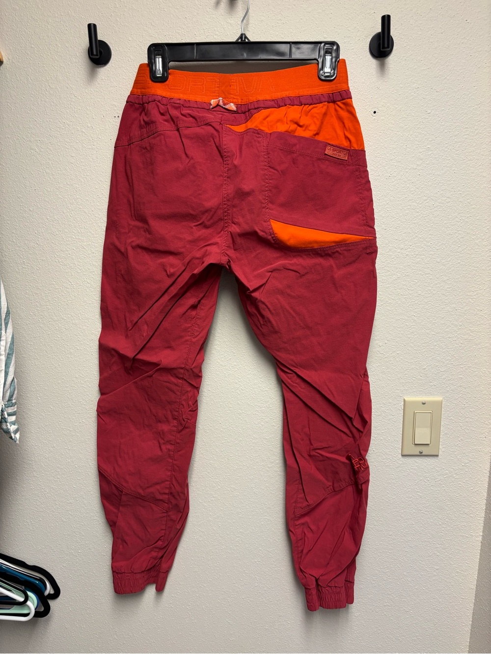 La Sportiva Women's Red climbing pants with Orange Waistband - Picture 2 of 2
